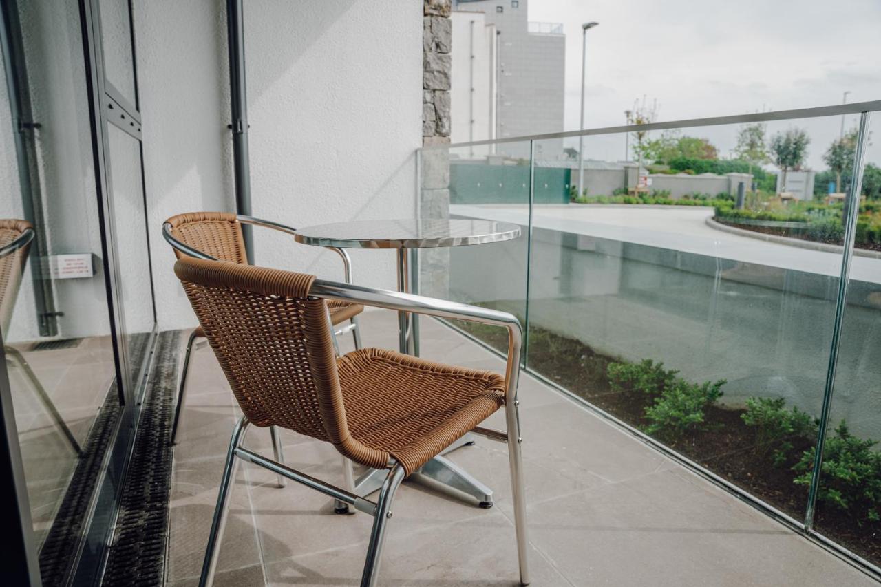 Shoreline Apartments Galway Exterior foto