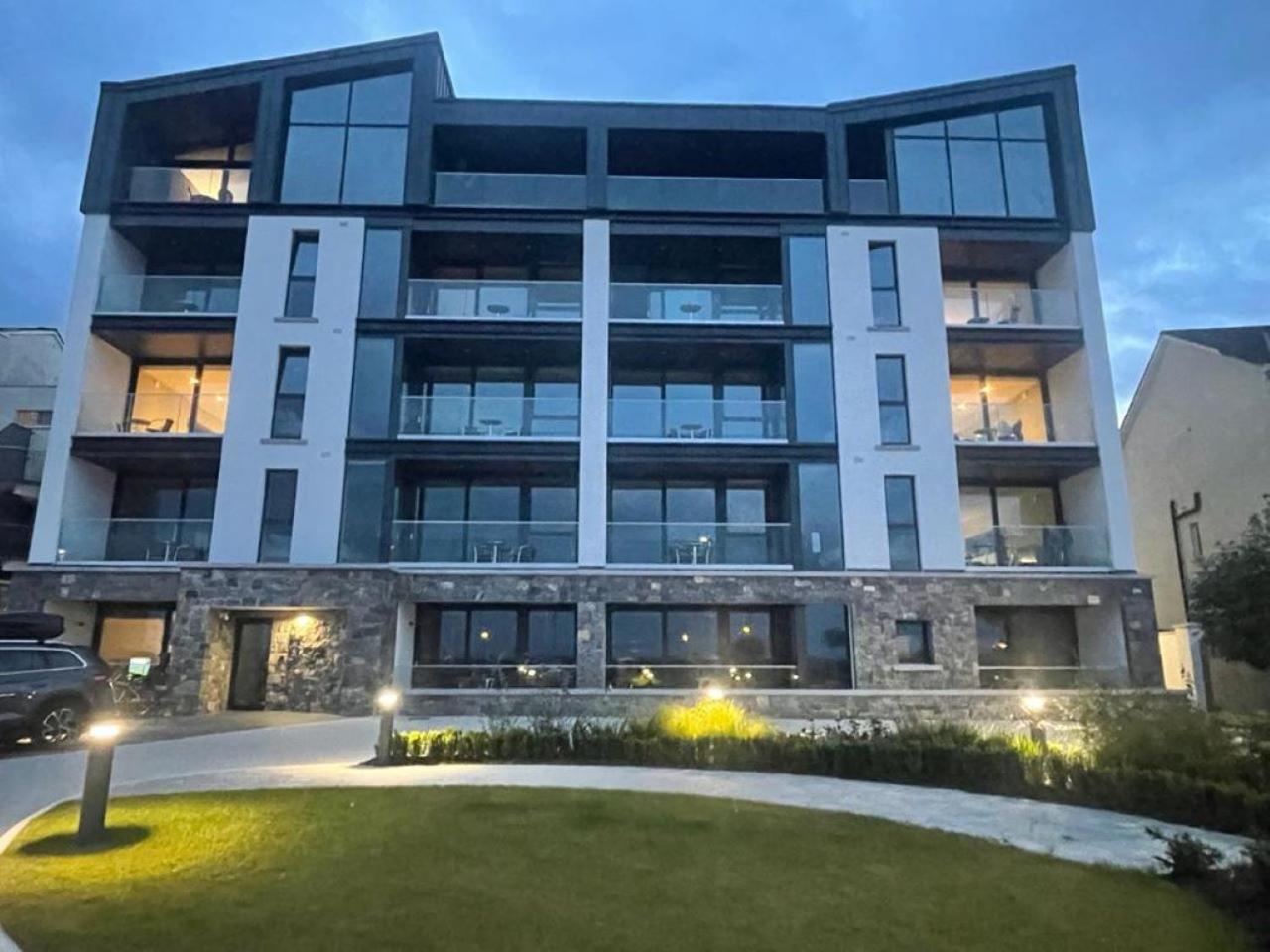 Shoreline Apartments Galway Exterior foto